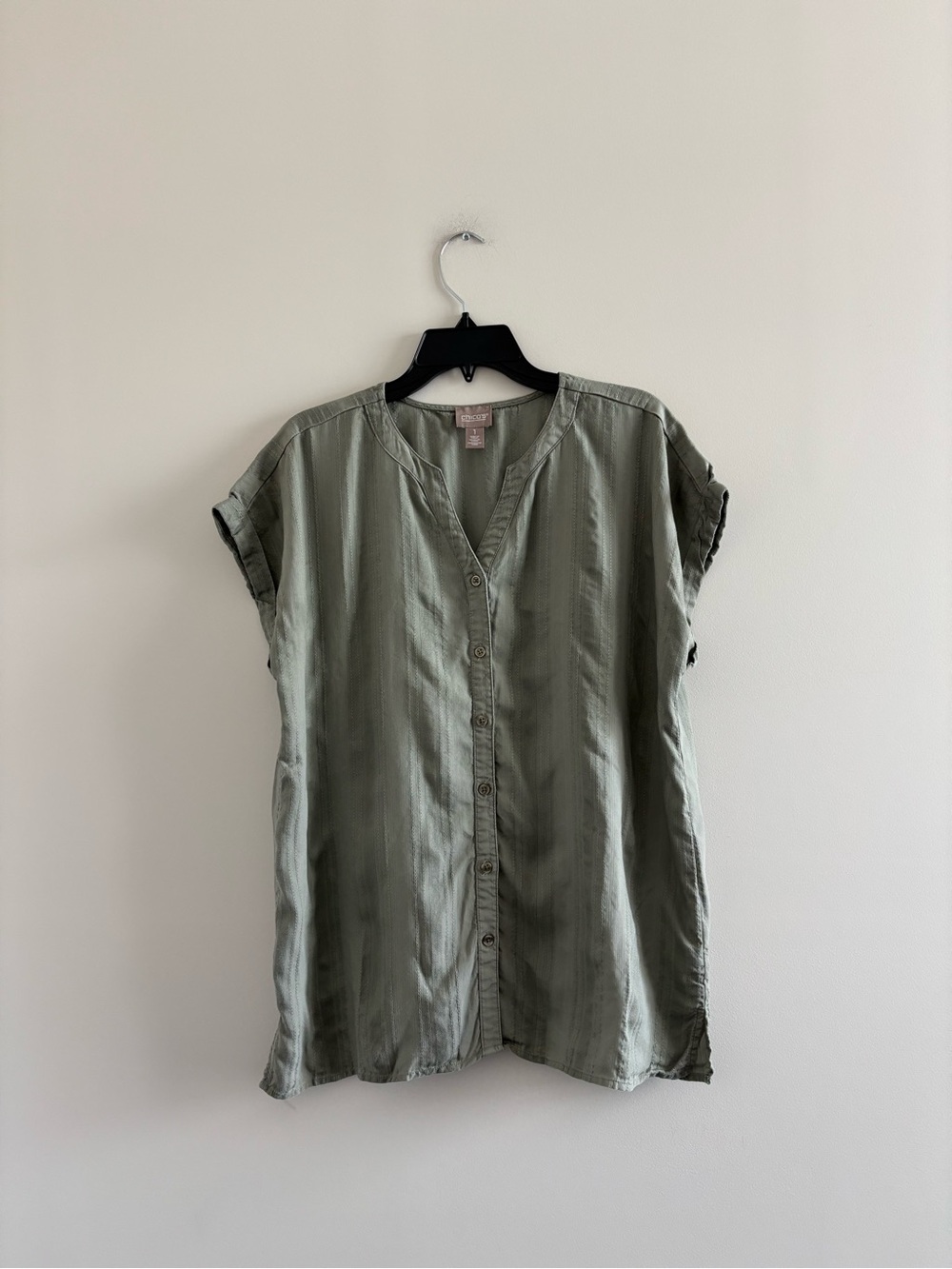 Chicos Top Olive Green Lyocell Button Up Shirt Womens M Soft Utility Casual